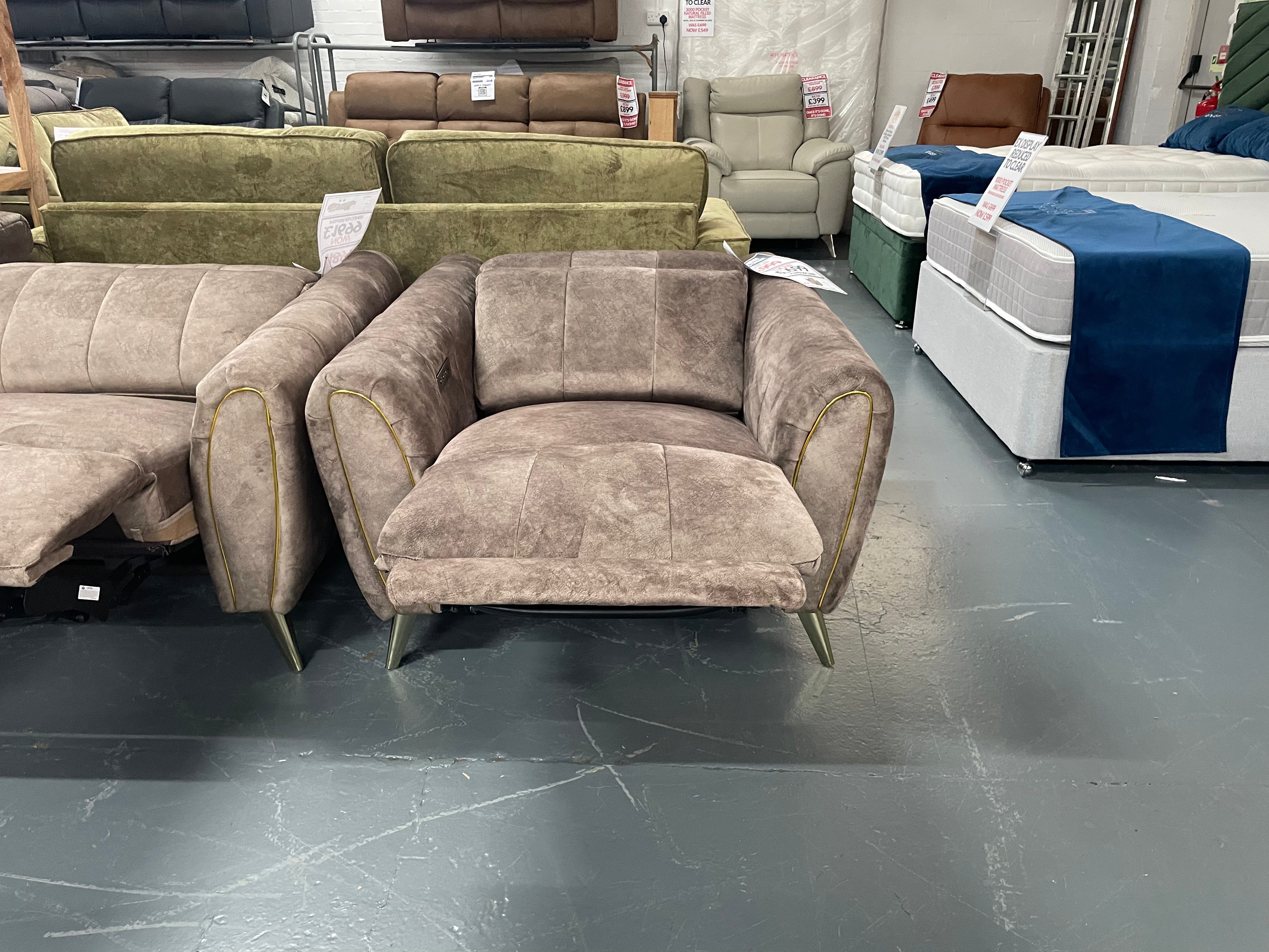 NEW - DFS LIDIA LEFT HAND FACING CORNER + CHAIR - Sofa Easy