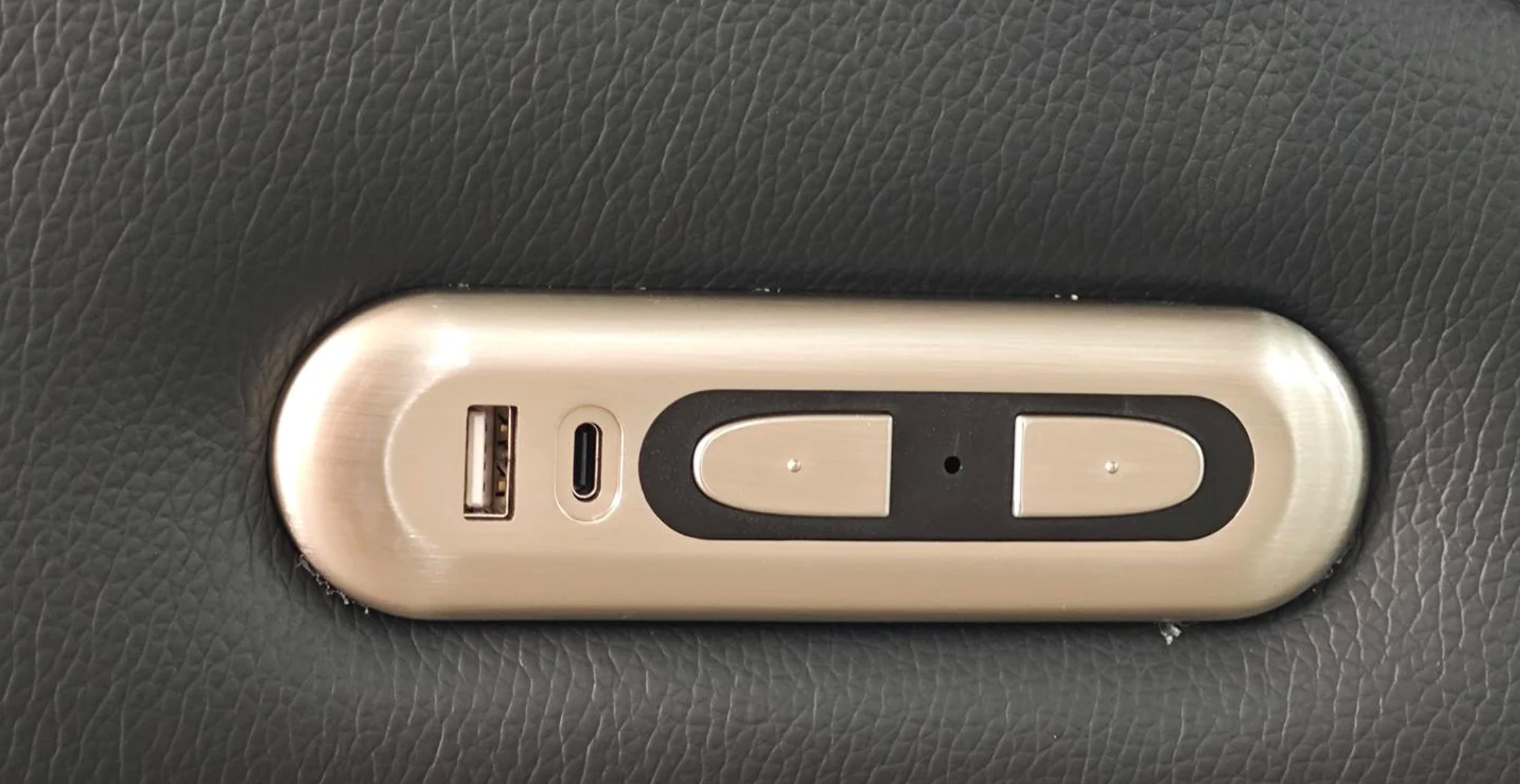 Cedar Cinema Sofa Black 3 Seater - Sofa Easy