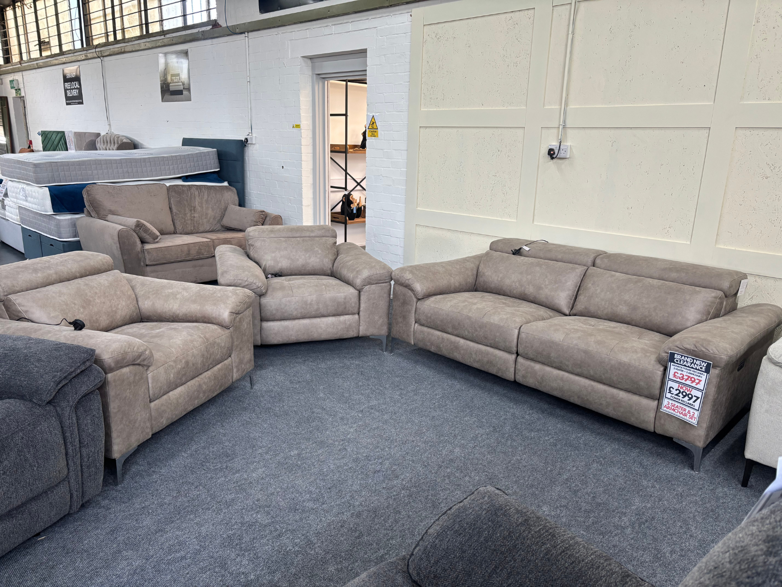 Monroe 3 Seater & 2 Armchairs - power reclining with power headrests - Sofa Easy