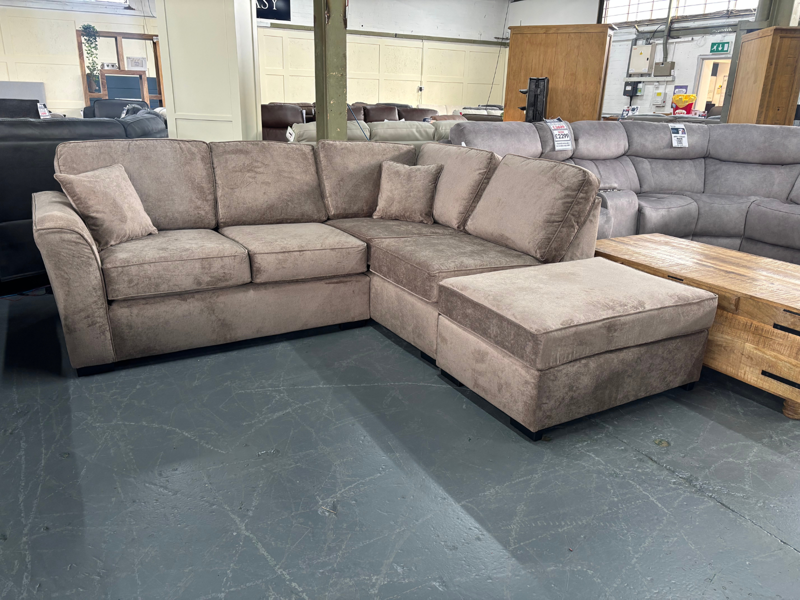 ROMA - Right Hand Facing Corner Sofa & Stool - Sofa Easy