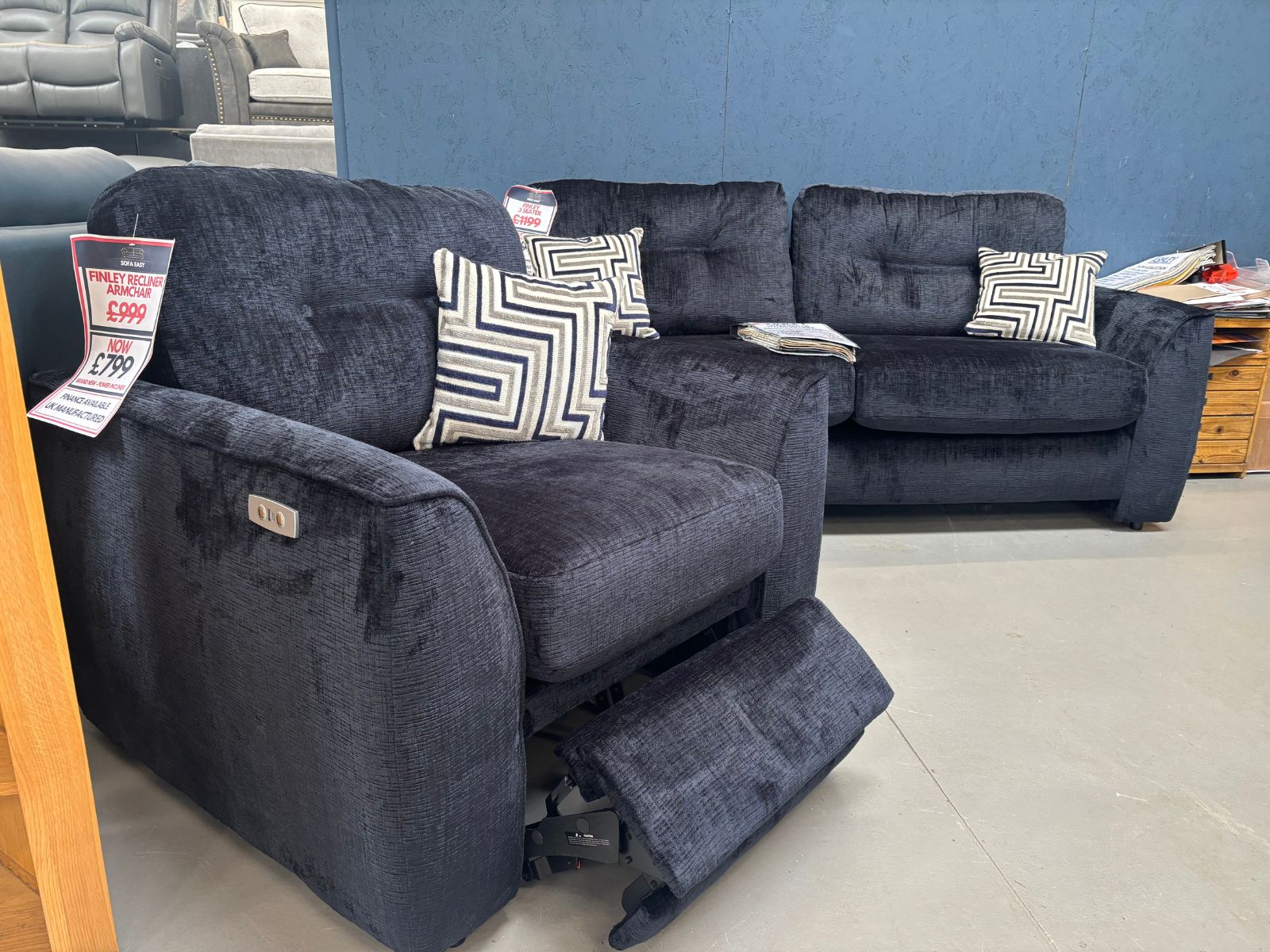 NEW - FINLEY Sofa Collection - Sofa Easy